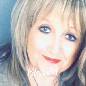 Meet your Posher, Debby